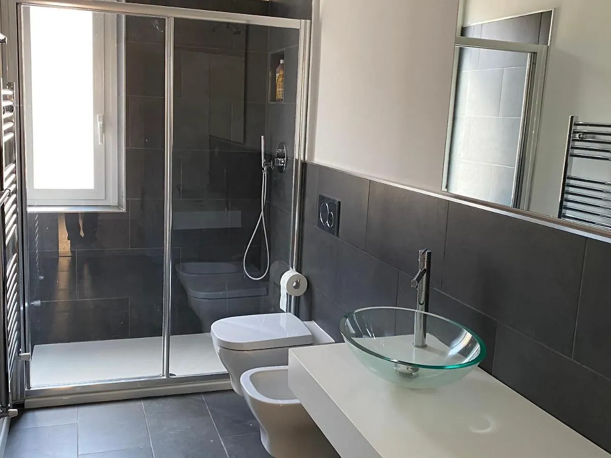 Bright & Spacious Apartment Near Navigli - Ponti Milano 0*,