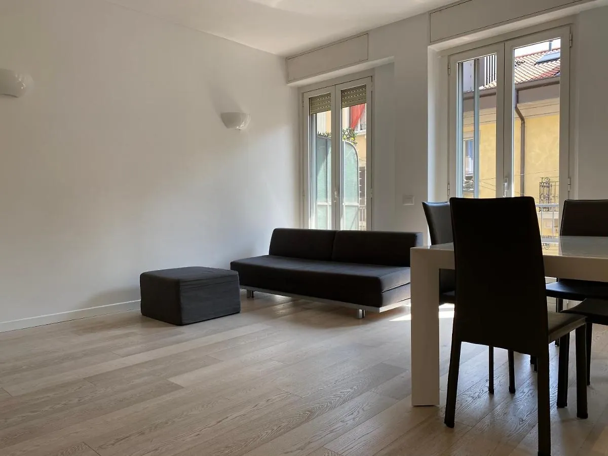 Bright & Spacious Apartment Near Navigli - Ponti Milan 0*,  Italy
