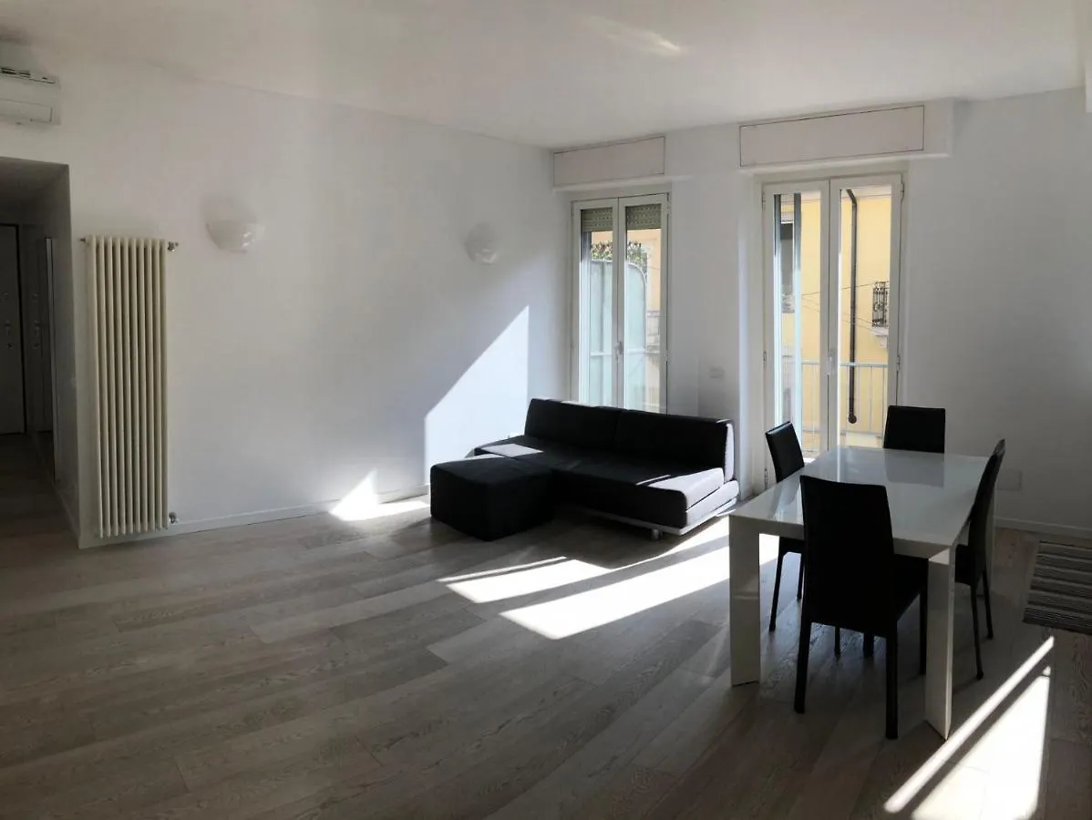 Bright & Spacious Apartment Near Navigli - Ponti Milan