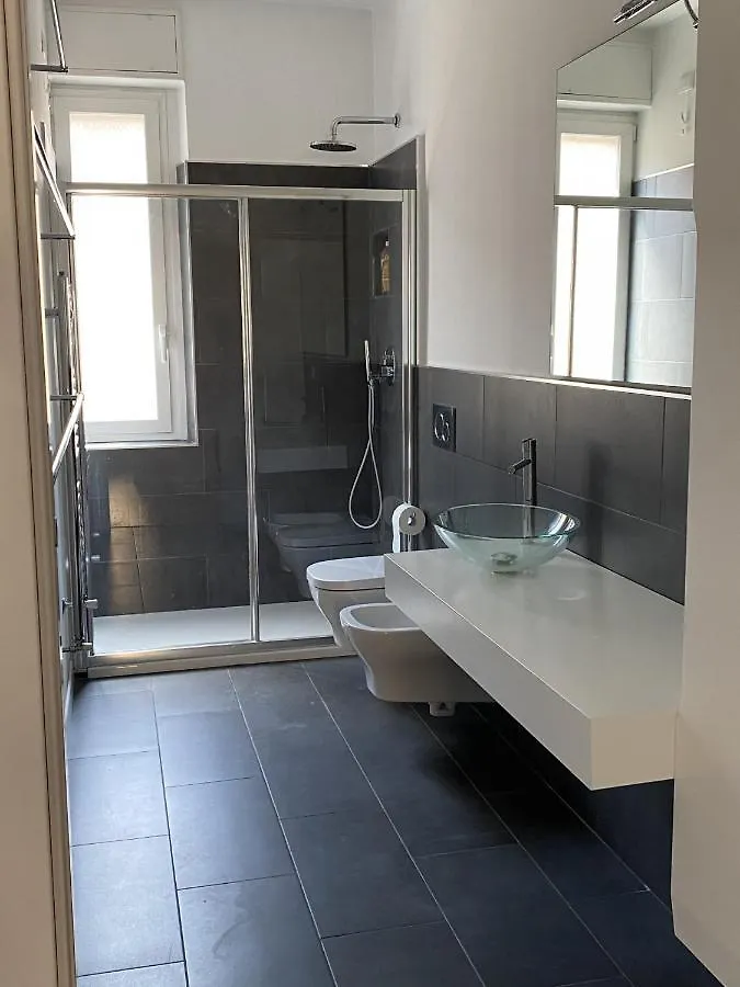 Bright & Spacious Apartment Near Navigli - Ponti Milan